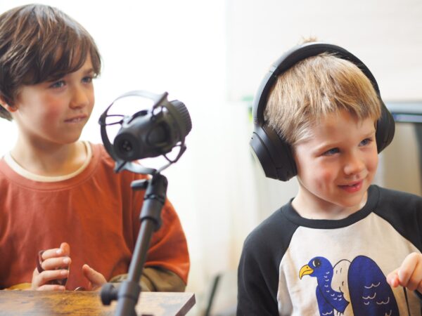 Create your own radio play